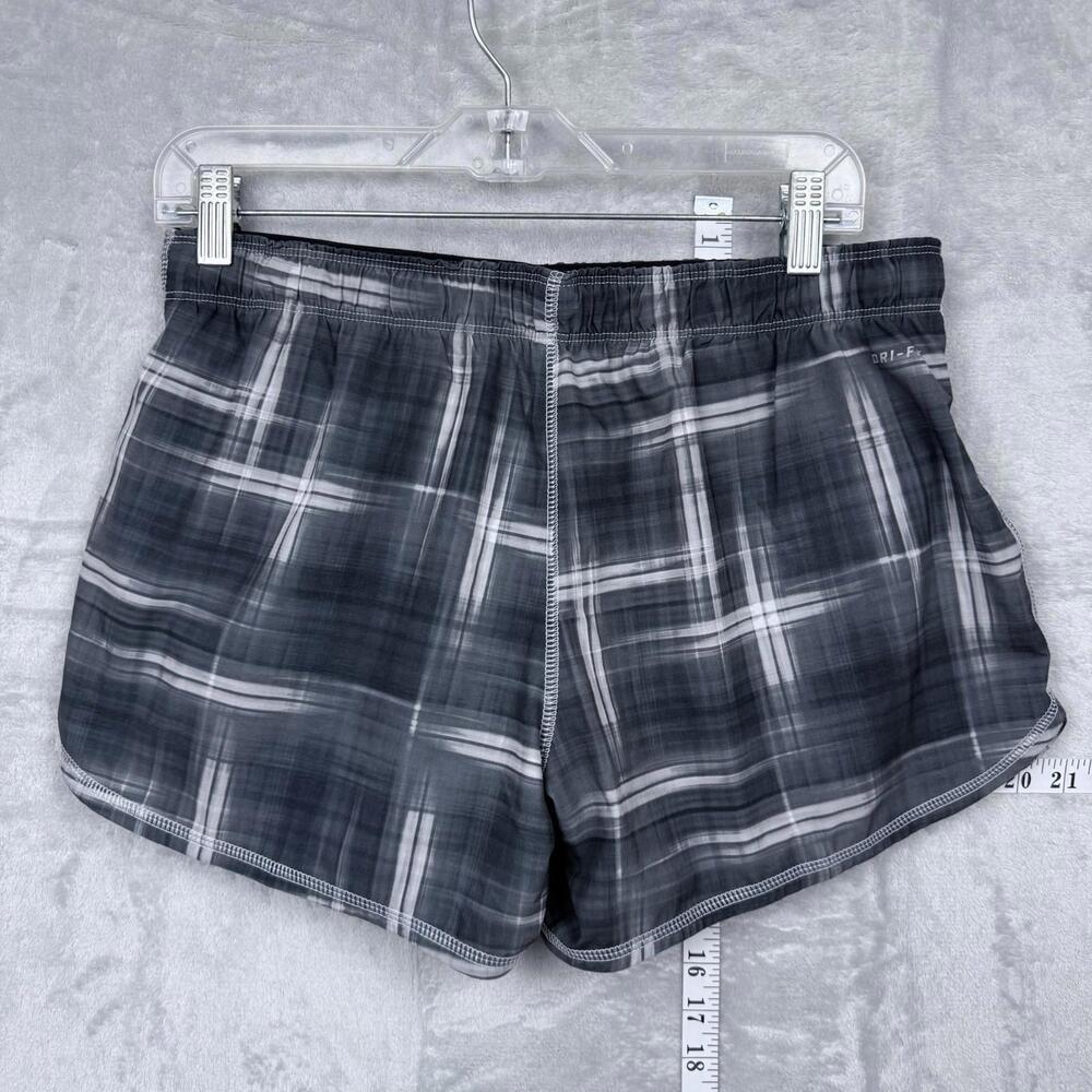 Nike Dri-FIT Plaid Running Shorts Women M Gray White Stretch Build In Tight Gym - Picture 2 of 9
